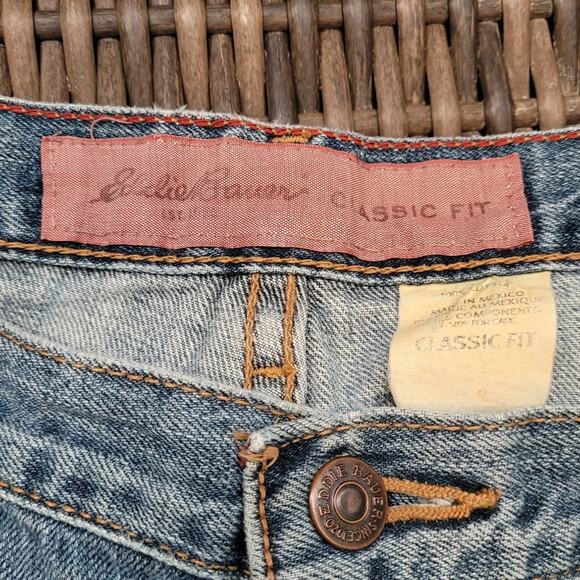 EDDIE BAUER Mens Classic Fit Relaxed Baggy High Rise Straight Leg Jeans 38x32 - Picture 3 of 8